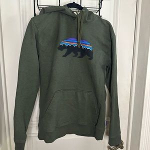 Green Patagonia, medium regular sweatshirt